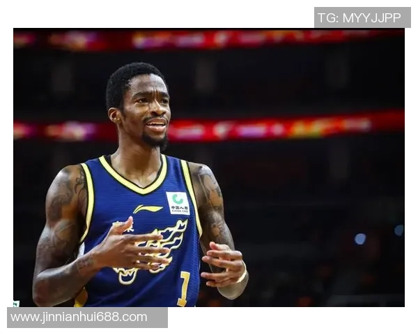 奎因近期表现抢眼场均23分助攻6次争夺最佳新秀荣誉 奎因近期表现抢眼场均23分助攻6次争夺最佳新秀荣誉