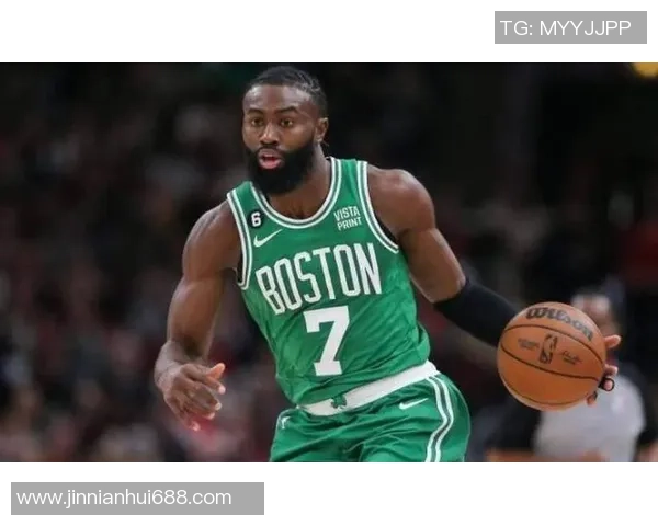 杰伦布朗怒斥裁判放任对手犯规直言已忍无可忍 杰伦布朗怒斥裁判放任对手犯规直言已忍无可忍