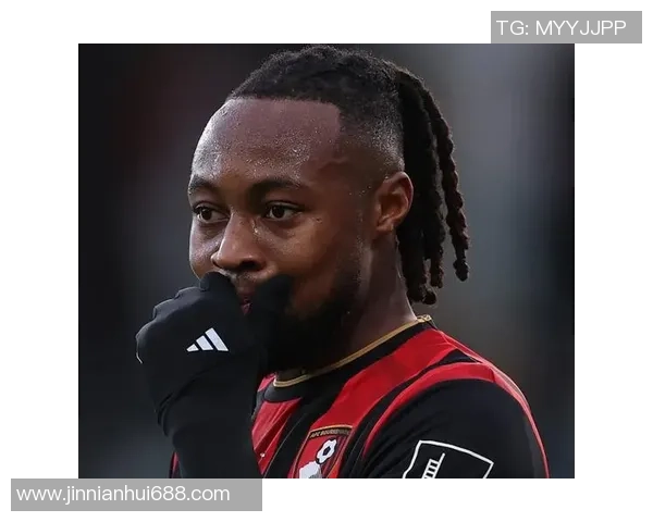 阿森纳庆祝本怀特28岁生日球员为球队贡献163场6球12助